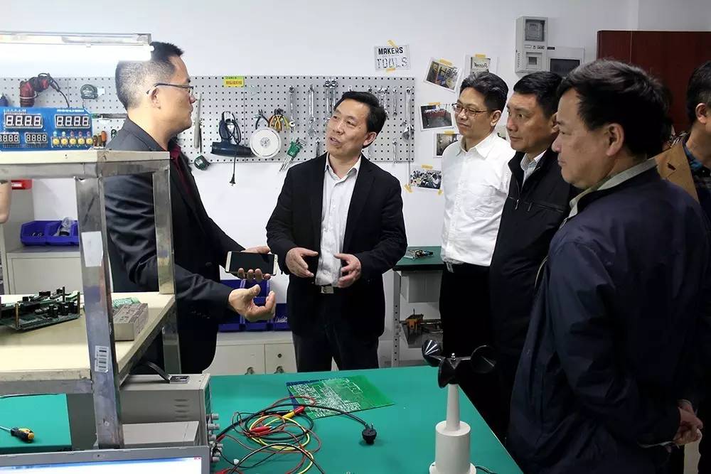 省政協(xié)副主席、科技廳廳長郭躍進(jìn)蒞臨微特調(diào)研